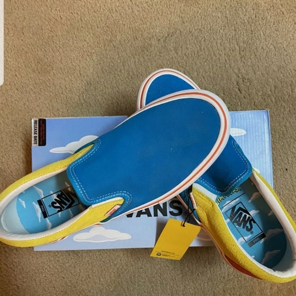 SOLD on Mercari 1-29-2022 - Simpsons Vans Slip Ons Pro - Size 10 - Picture 2 of 11